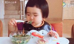 恐怖gif女生,韩国恐怖电影女孩诡异的笑图片