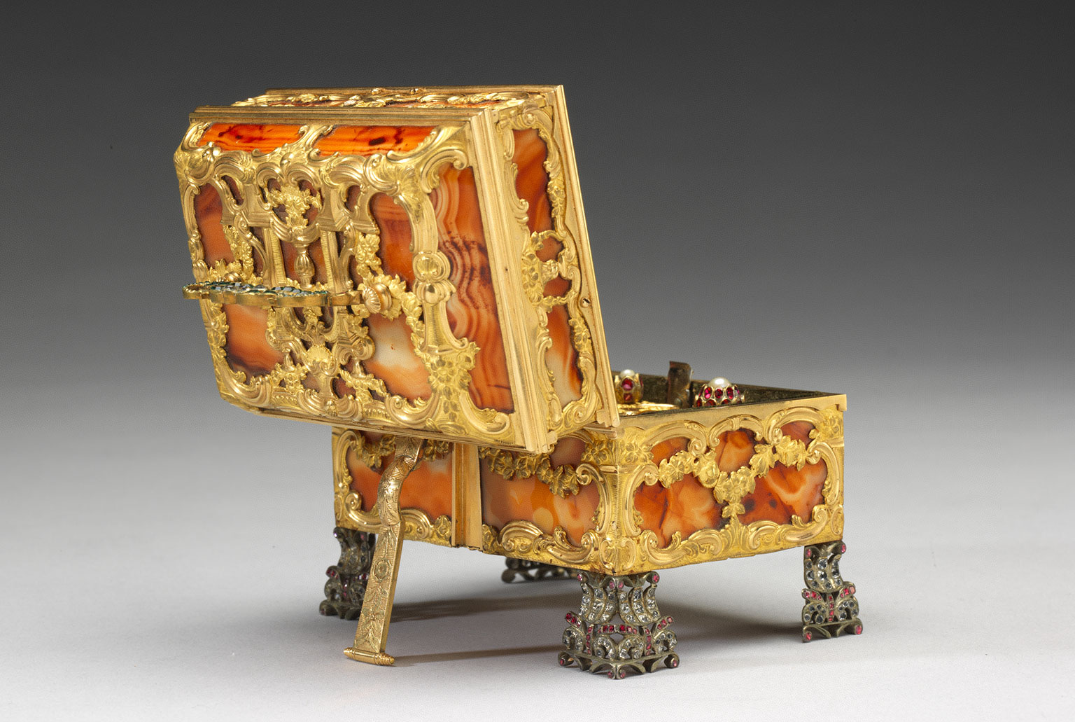 清宫皇帝们精美绝伦的镜子，朕照镜子可不只是看“帅不帅”的！