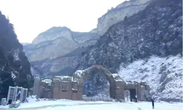 灵石红崖沟图片,灵石后悔沟景区