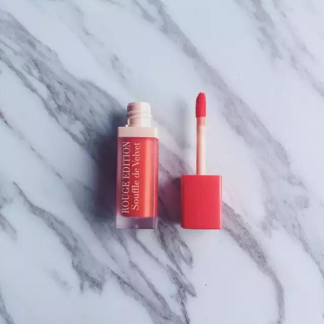 2018年阿玛尼唇釉哪个色号比较火,阿玛尼405g和400g红管唇釉哪个好看