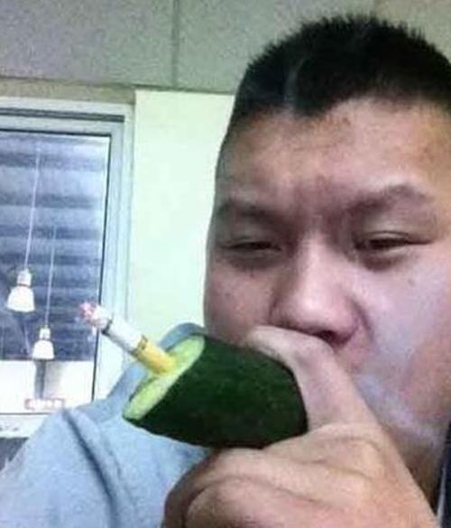 姣忔棩鍐呮兜娈靛瓙,姣忔棩鍐呮兜鎯呰瘽