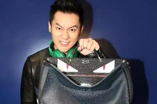 街包、街鞋、街镜，街T魔都“时髦街霸”你买了几个？