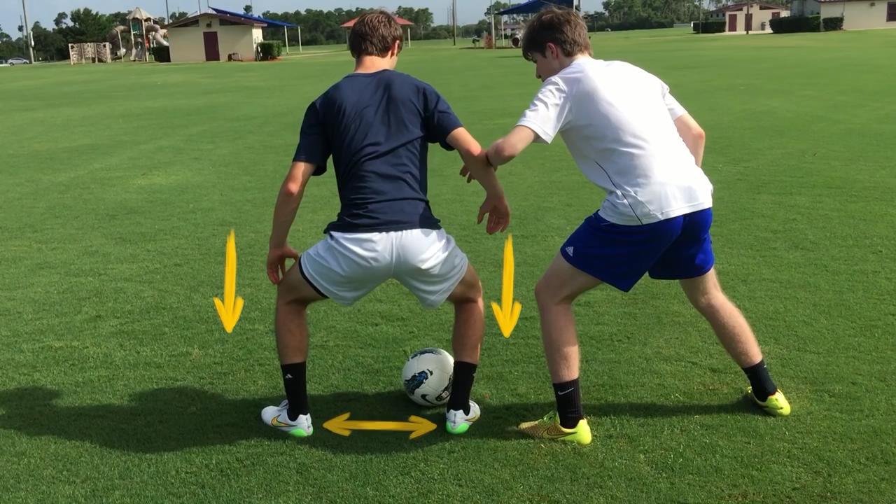 怎么样护球不被抢走,护球能让碰吗