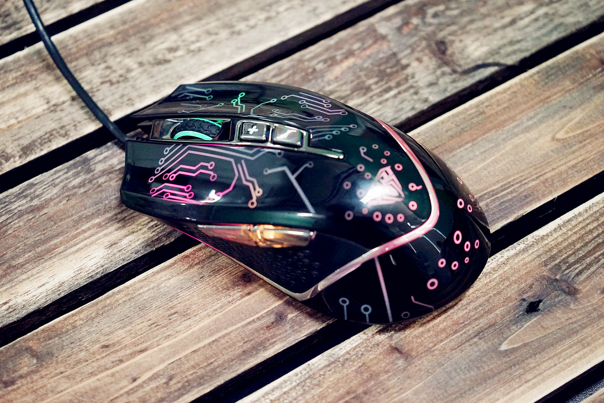 狼蛛天脊游戏鼠标,狼蛛天脊鼠标评测