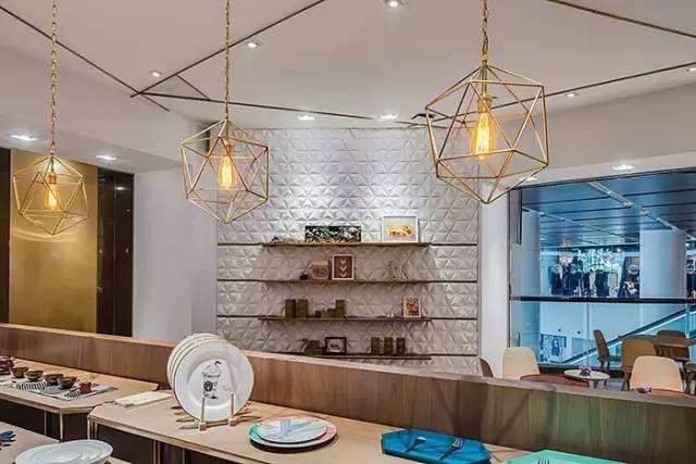 奥运风已经刮走了，九月魔都却即将迎来另一股旋风···