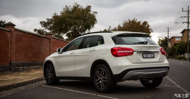 再入门也是个奔驰奔驰GLA180试驾