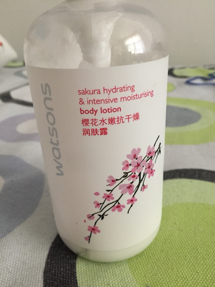 18岁敏感肌肤怎么护肤,秋冬护肤的防敏方法