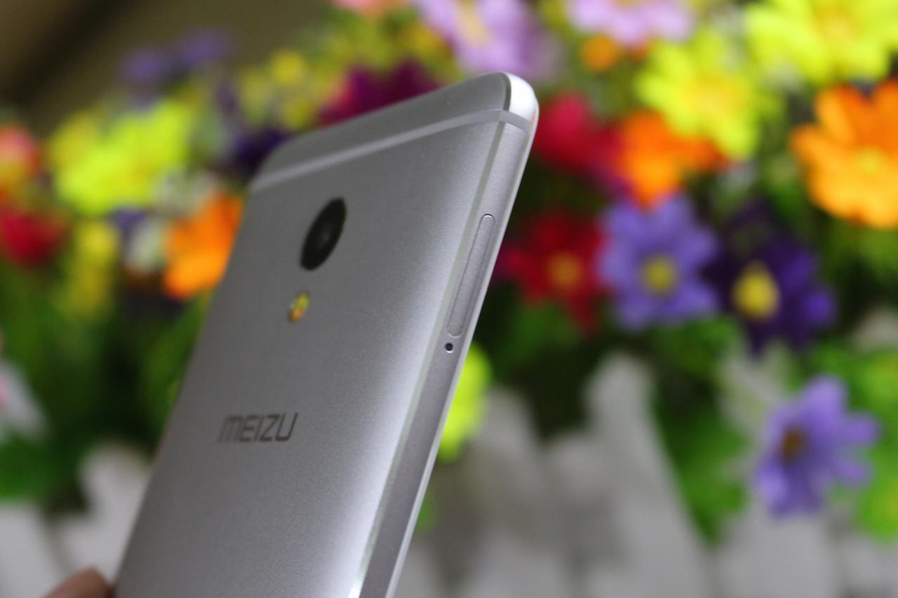 魅蓝e现在值得买吗,yunos魅蓝