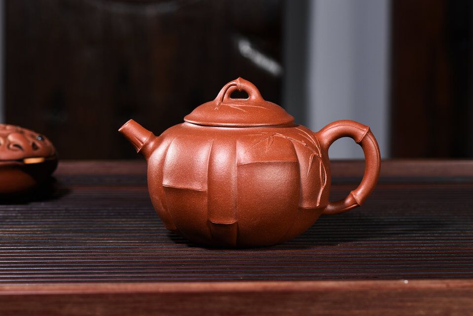 紫砂壶出水不畅怎么解决,紫砂壶压住盖子会出水不