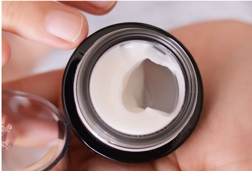 雅诗兰黛眼霜小棕瓶和兰蔻小黑瓶,雅诗兰黛小棕瓶和兰蔻小黑眼霜