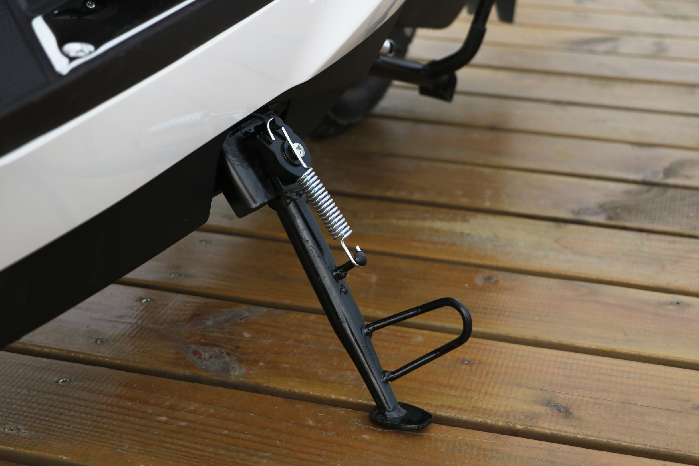 雅迪和小牛哪个更智能,雅迪比小牛更稳定