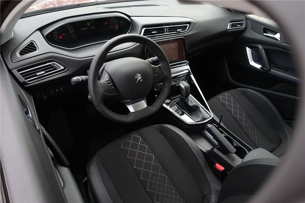 标致308新款试驾,全新标致308