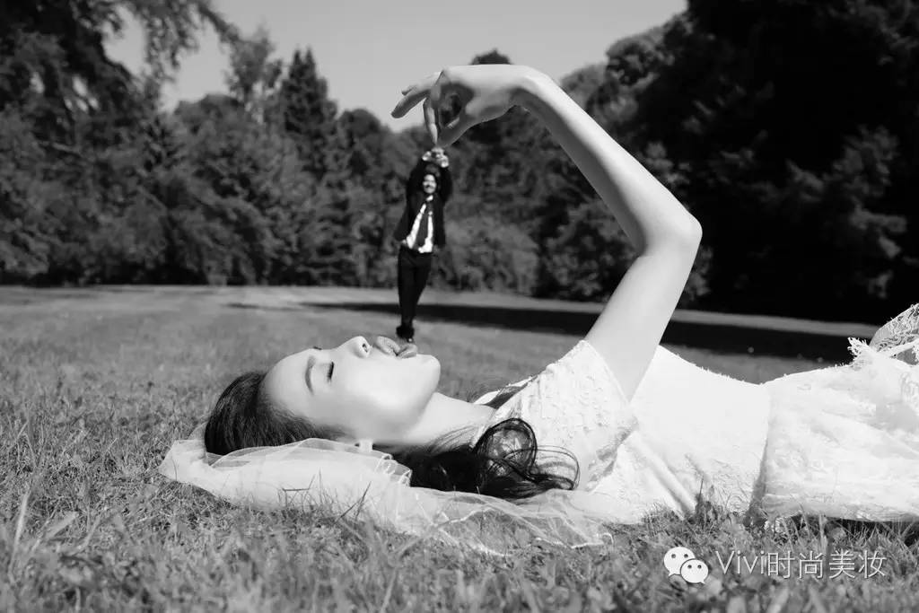 舒淇穿什么婚纱,舒淇戴豪华珠宝美得好高级