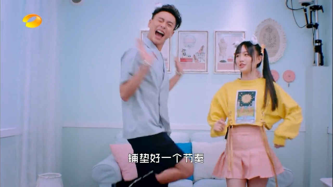 黄宗泽变小丑,黄宗泽摇身一变