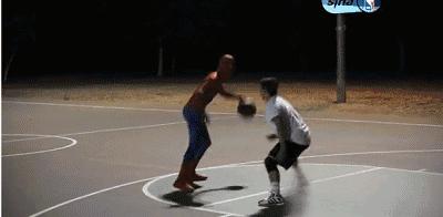 这才是真正的热爱篮球,真正热爱篮球的人是什么样子