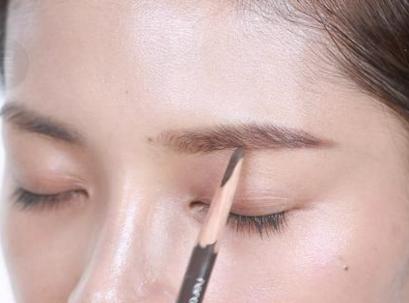 无眉星人新手教程,男人无眉画眉的正确方法