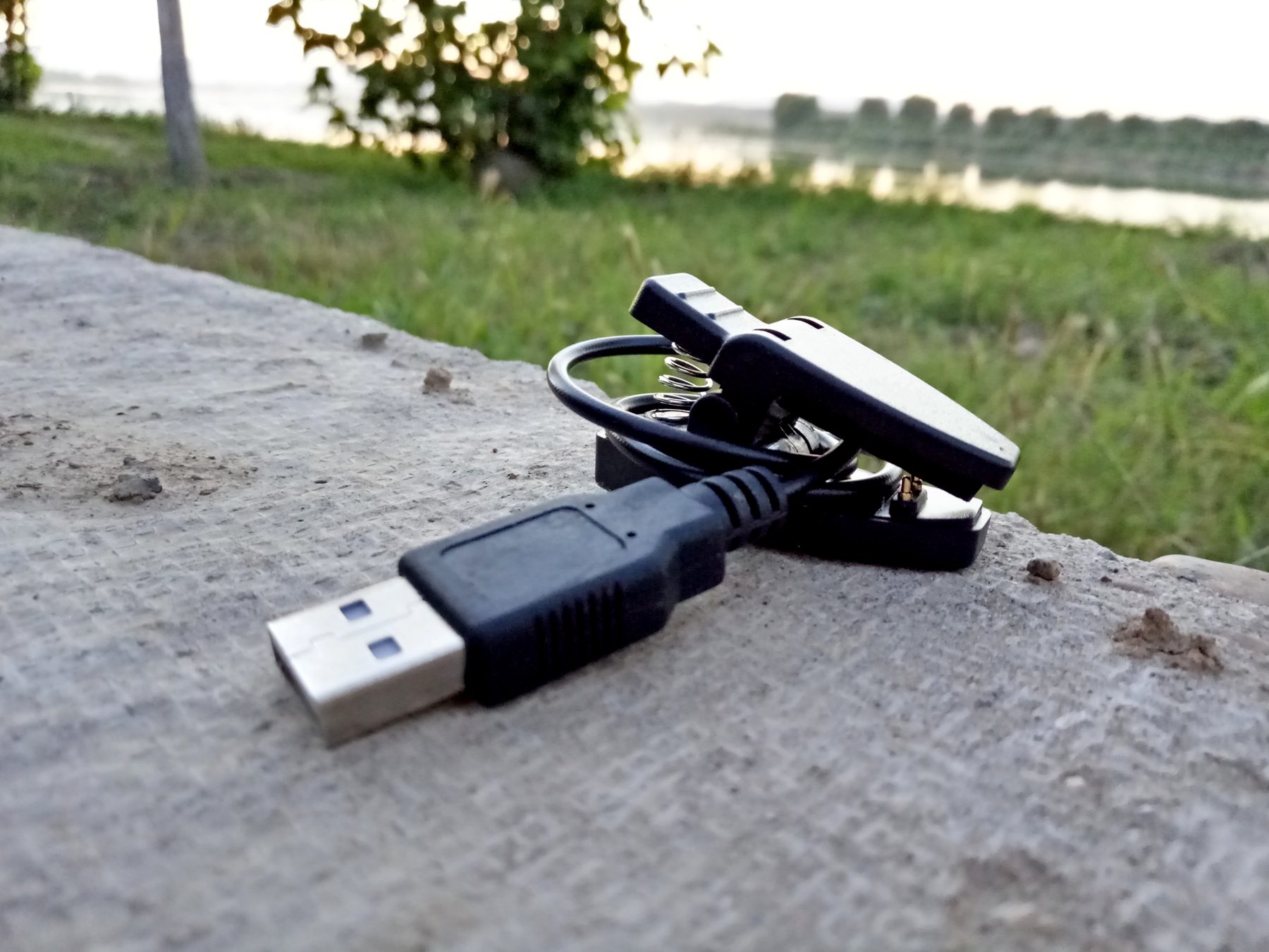 能插电话卡的手机壳,能卡手机的手机壳