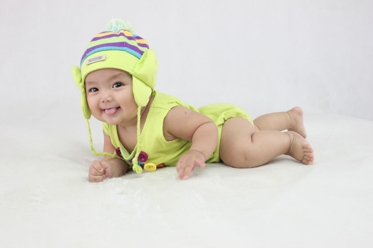 孩子脑袋上长虱子了怎么解决,孩子头上长虱子怎么办