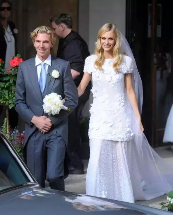 王菲的衣品真的很棒,王菲的穿衣品味绝了