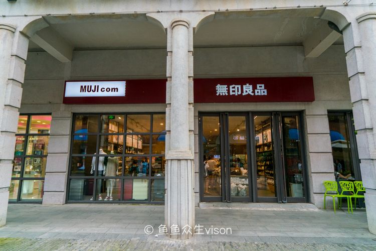 武汉的江汉路是中国最长的步行街,武汉最大最经典的步行街