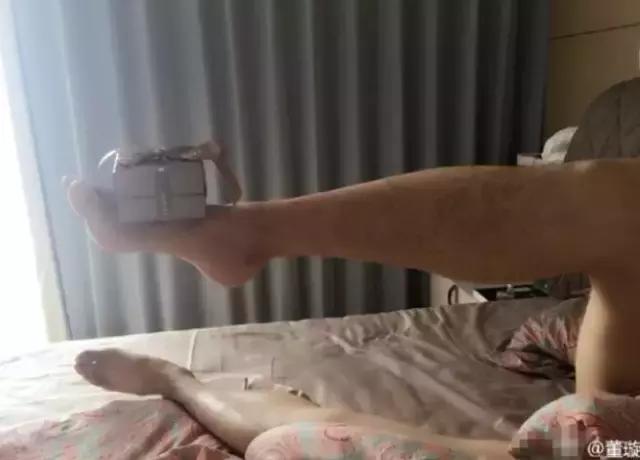 董璇和女儿的最新照片,董璇和女儿全照