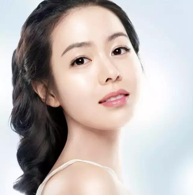 明明才20几岁看着显老,年纪不大看起来显老