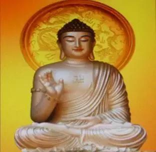 一口气看懂寺庙布局和佛像,寺庙大殿拜佛图