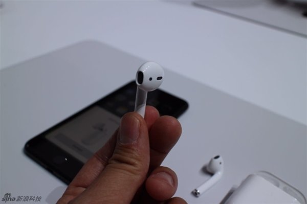 iphone有线耳机和airpods,苹果除airpods外无线耳机推荐