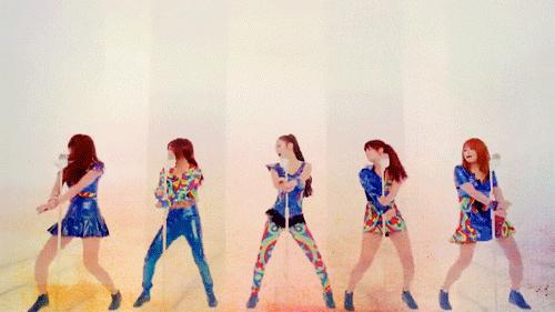 有了你就算没有了自我也心甘情愿,有了你赢了世界又如何