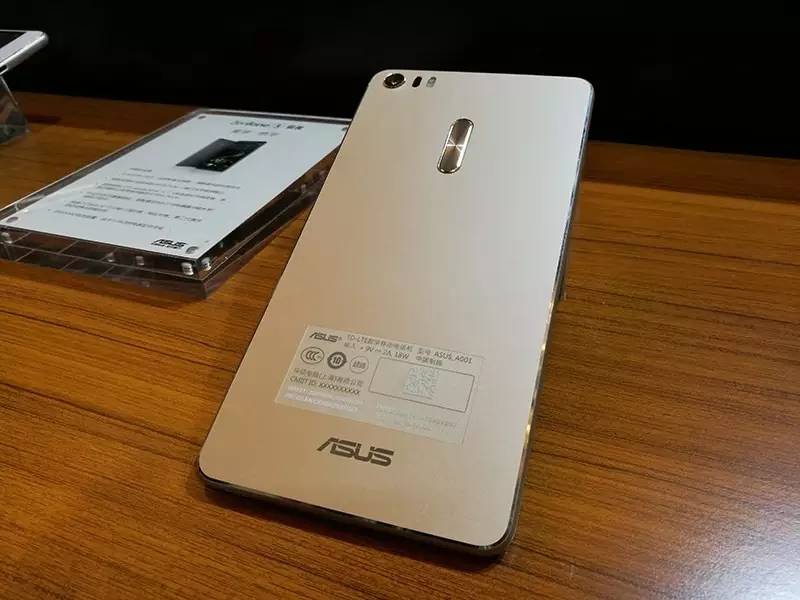 华硕zen系列,华硕zenbook8代