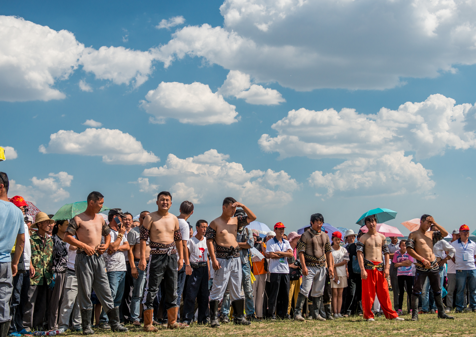 蒙古摔跤为何实战强,蒙古摔跤超厉害的技能