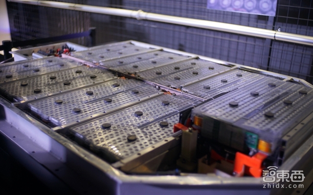 小鹏纯电动智能汽车试驾,小鹏新能源6万左右电动汽车试驾