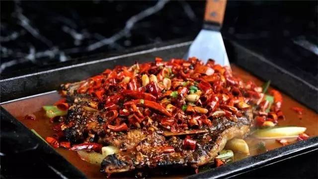 吃货福利|抢先曝光！三号线地铁沿线的美食够你吃一天！