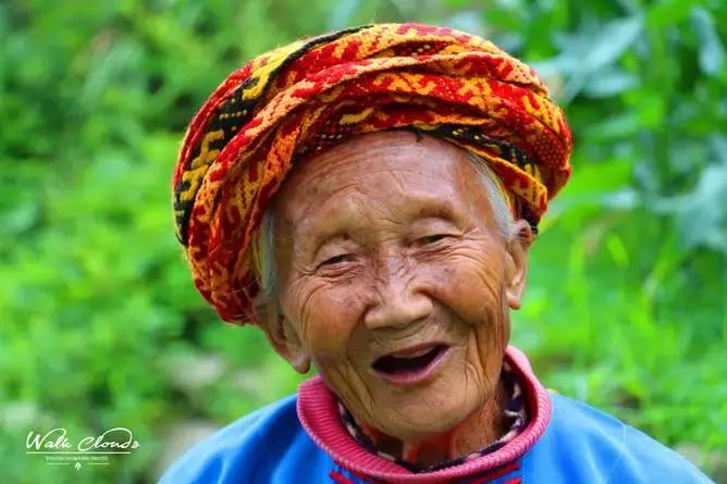 湘西古老而神秘的地方,曾经古老的湖南湘西苗寨