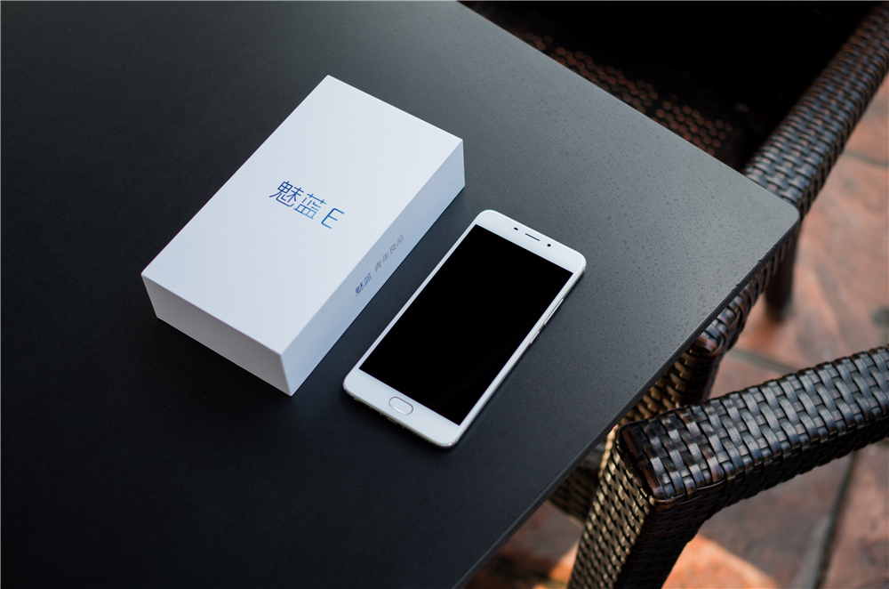 颜值加持,魅蓝e全部参数