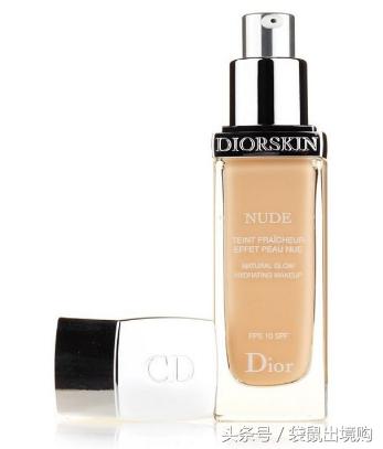 底妆要选择一款滋润度高的粉底液,超持久超自然底妆粉底液