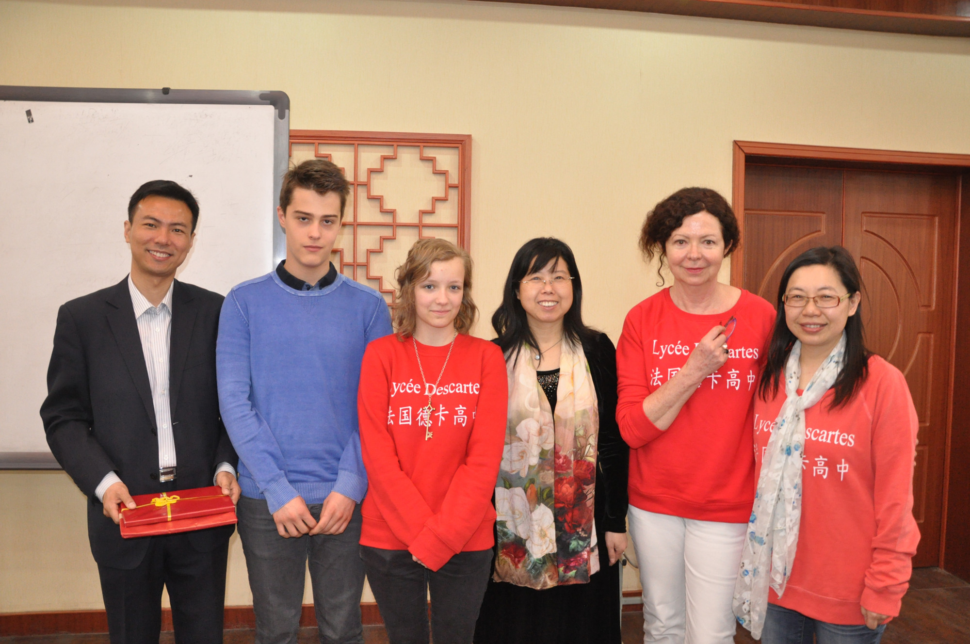 各个国家送教师节礼物,国外留学教师节怎么过