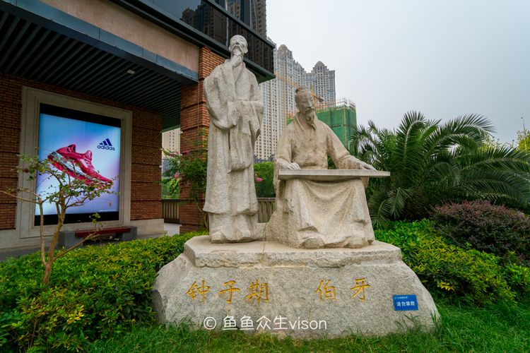 世界上最长的商业街在哪里,世界上最长步行街是哪个国家