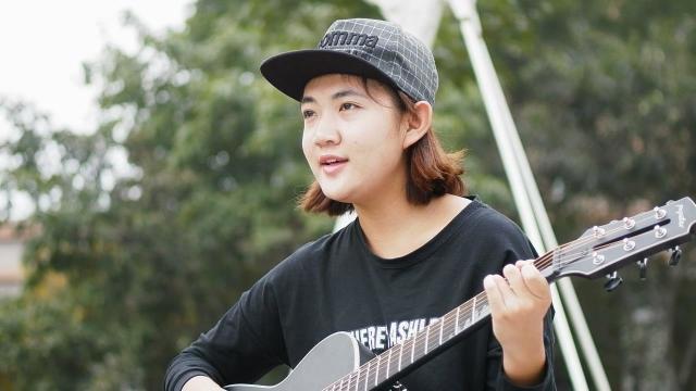 文艺青年之路，学吉他从未如此简单，Poputar智能吉他