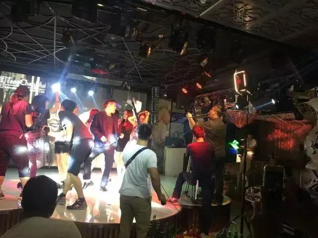 网购女友脱单,穷屌丝网购女友