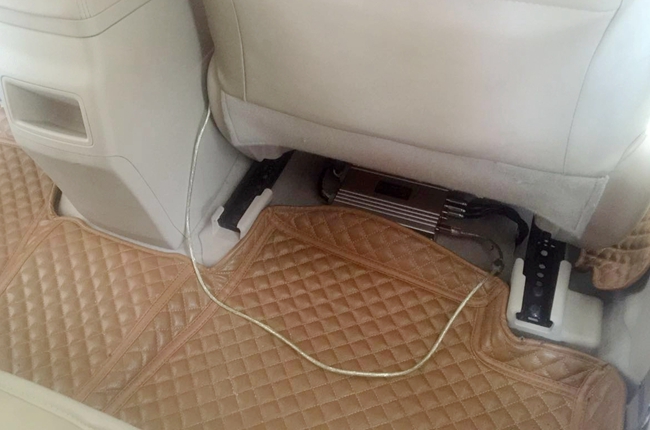 惠州飞扬驰聆丰田卡罗拉改装霸克和斯派朗音响专业汽车