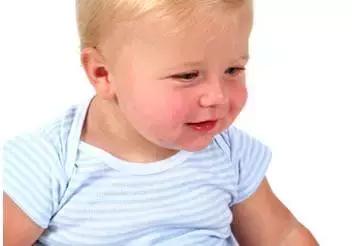 秋冬季过敏原因,孩子经常过敏经常打喷嚏怎么预防