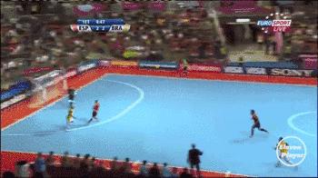 人人必会的足球过人动作,五人足球基本战术