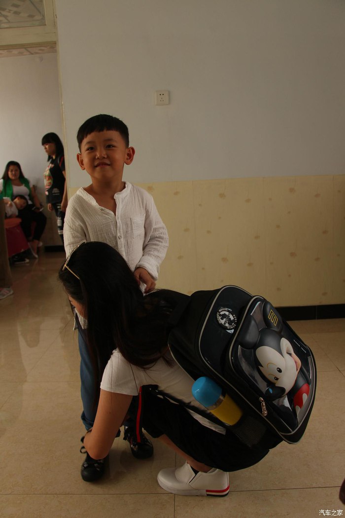 圆梦ING陪老爸赴唐山感受《圆梦威利斯》拍摄