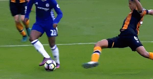 足球争议判罚集锦,足球争议判罚完整版