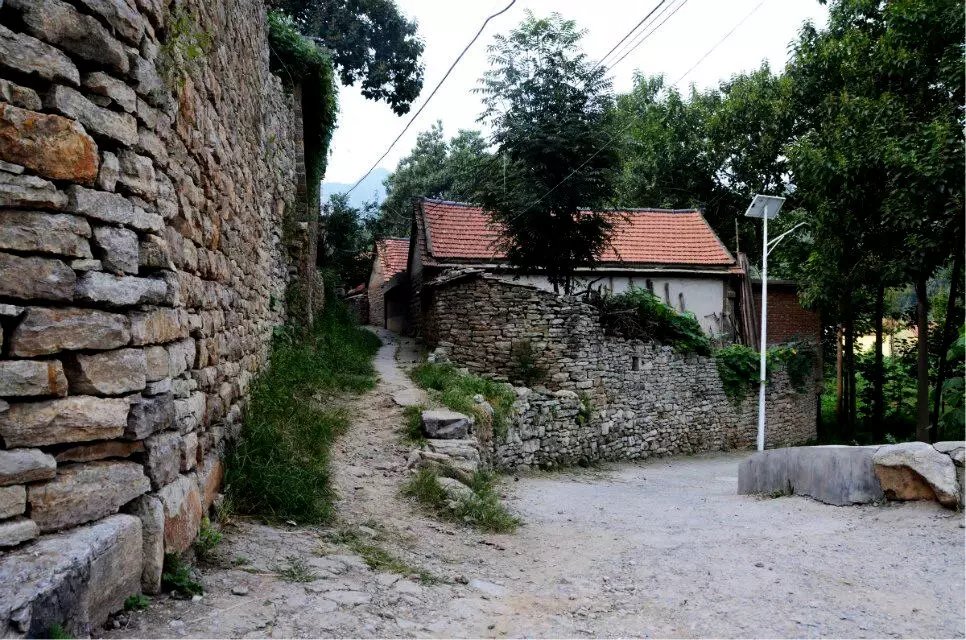 淄川区太河镇池板村近况,不可错过的绝美古村落石潭村