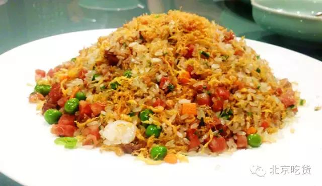 开豪车到处吃饭,开豪车苍蝇馆子