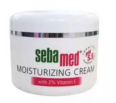 谁说怀孕的女人就要蓬头垢面,怀孕期间不用洗面奶皮肤会干吗