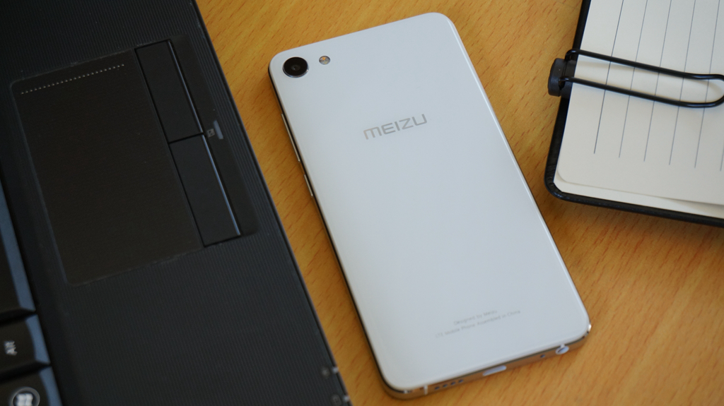 魅蓝手机u10,魅蓝u10白色