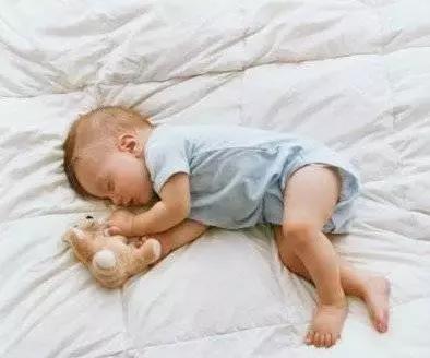 家长四种行为对孩子的影响,宝宝骨骼发育有影响怎么办